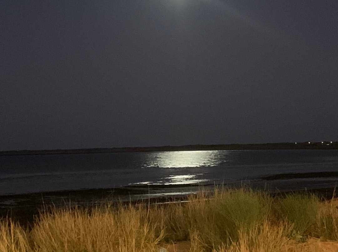 Staircase To The Moon-卡拉萨必去景点