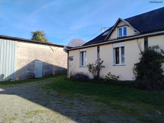 Accommodation à La Ferme - Appartement Et Mobilhome