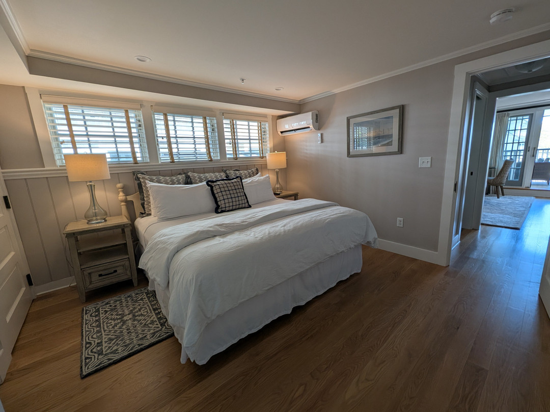 Vineyard Square Hotel & Suites主图