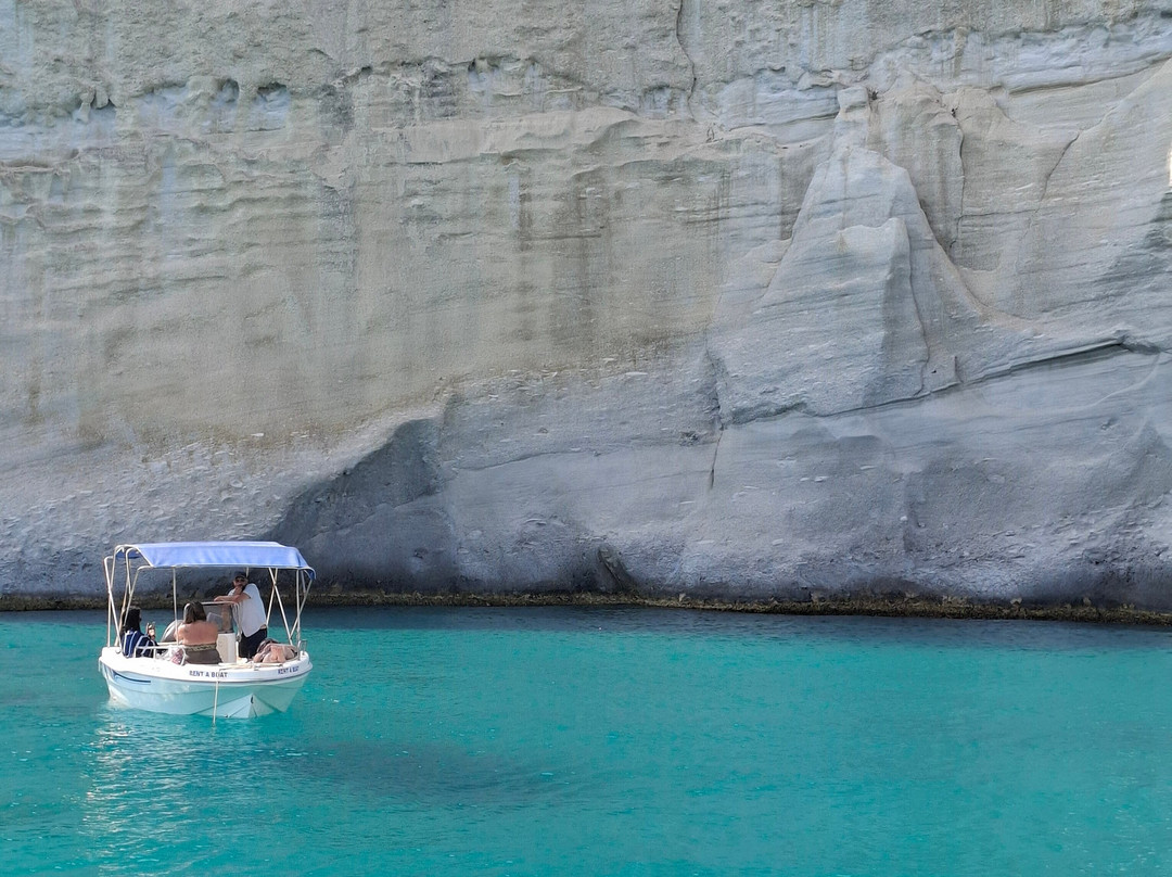 Drougas Sailing & Yachting-Adamas必去景点