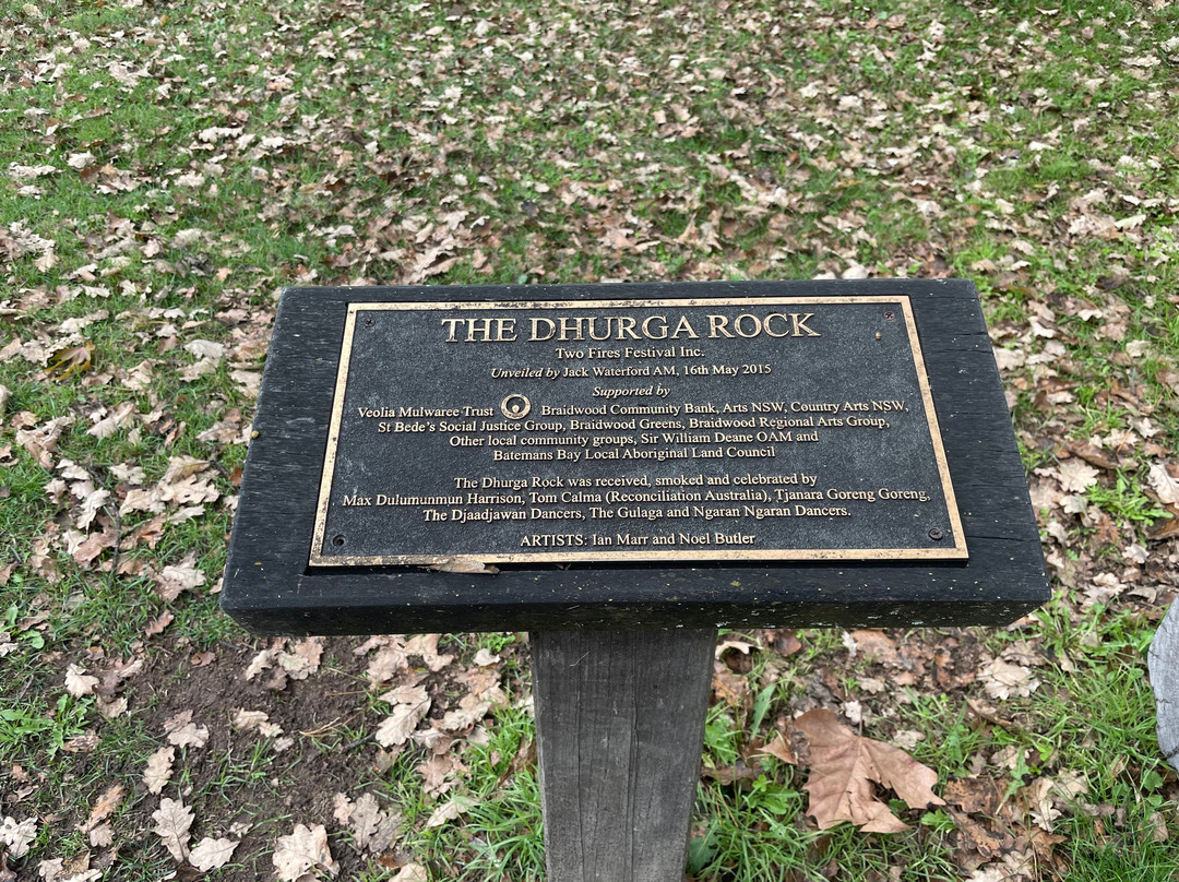 Braidwood Memorial Park景点图片