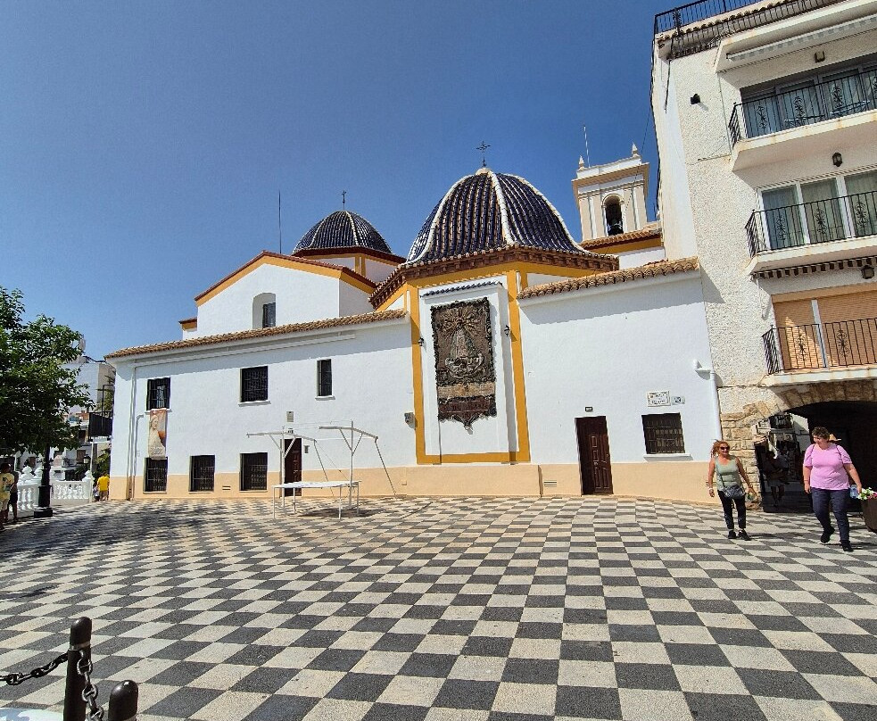 Església de Sant Jaume i Santa Anna-贝尼多姆必去景点