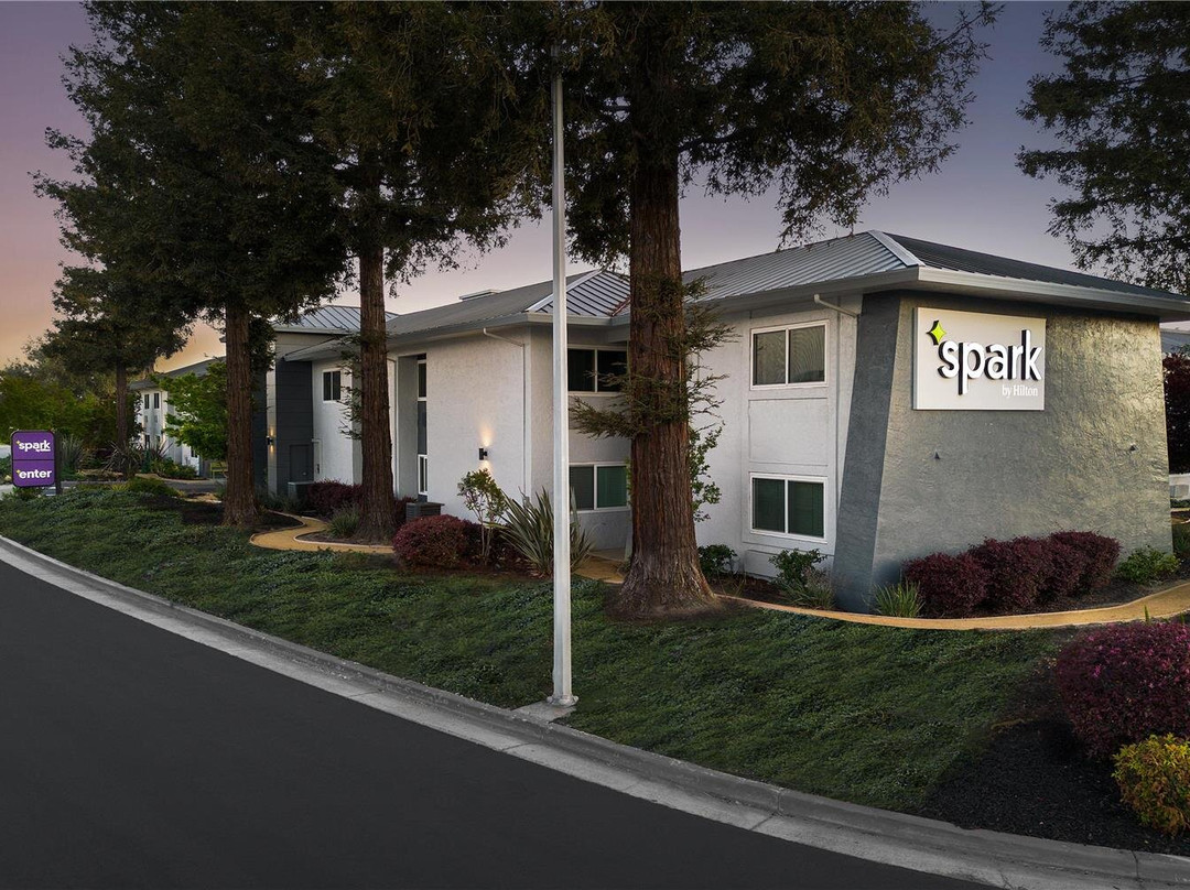 拉昆塔圣何塞机场酒店