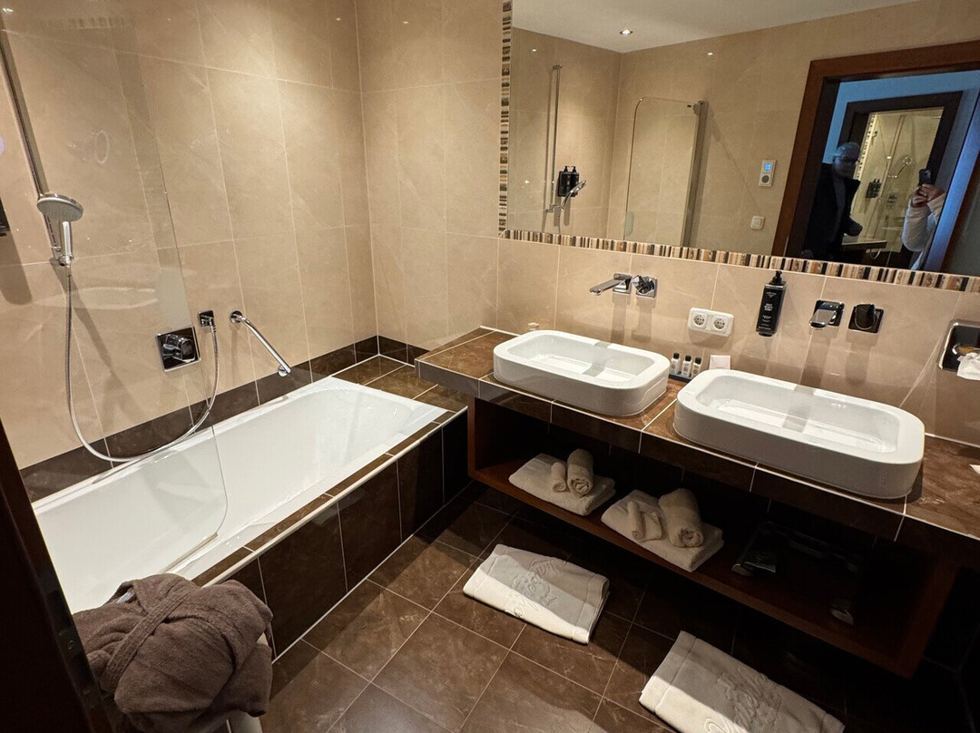 凯瑟霍夫高级酒店主图