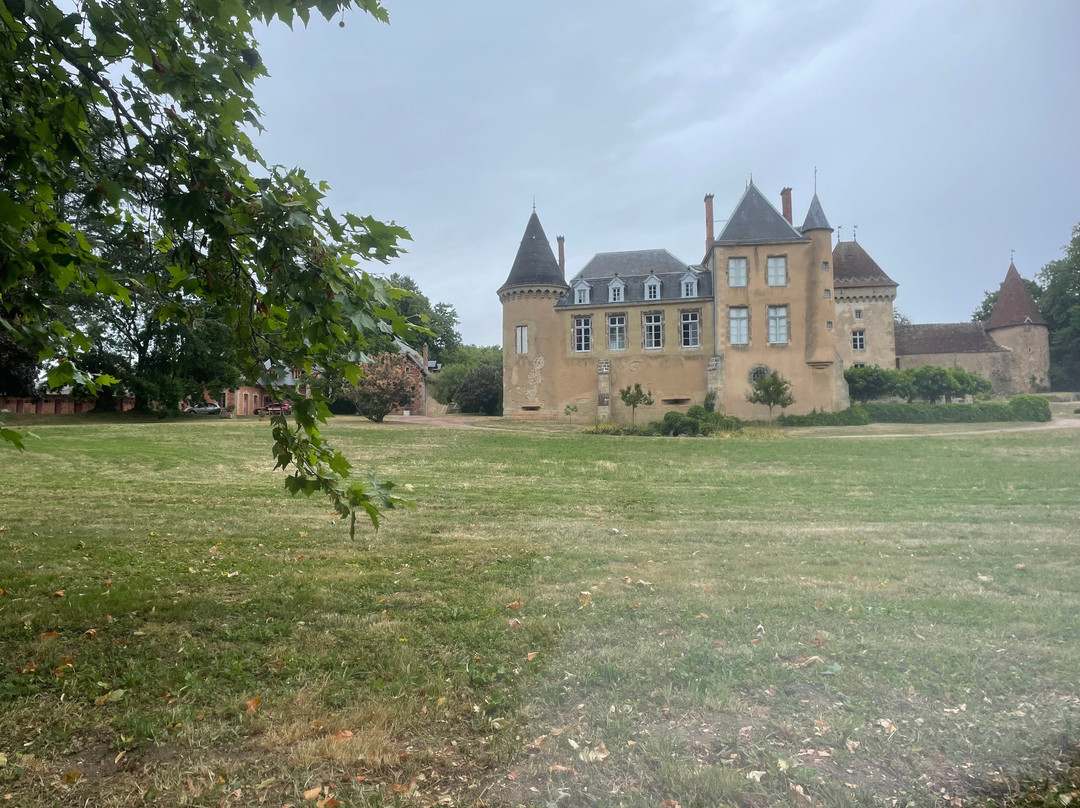 Quad Vignes et Chateaux-Couches必去景点