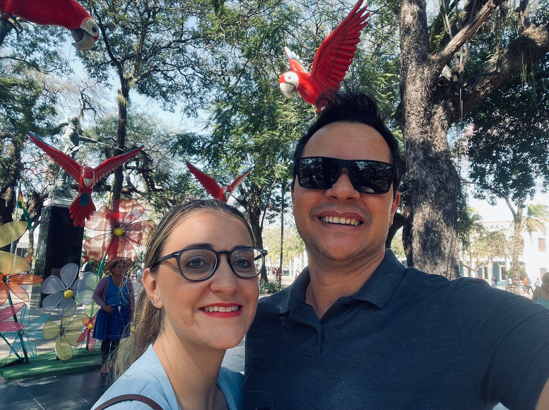 9 月24 日广场-圣克鲁斯省必去景点