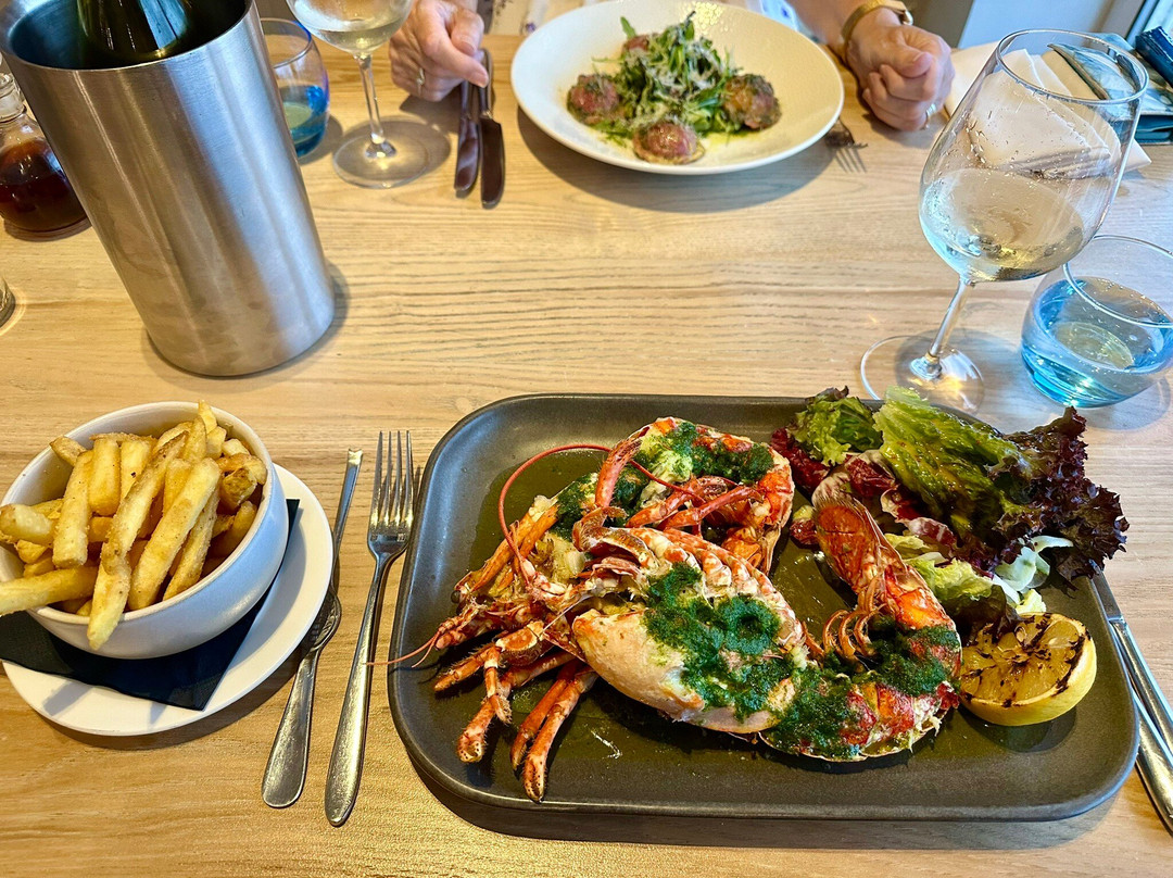 布鲁德内尔酒店主图