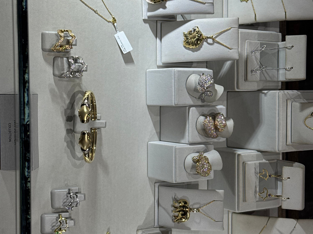 Shimansky Jewellers Rockwell-Green Point必去景点