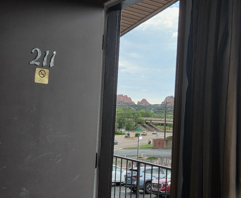 Silver Saddle Motel主图