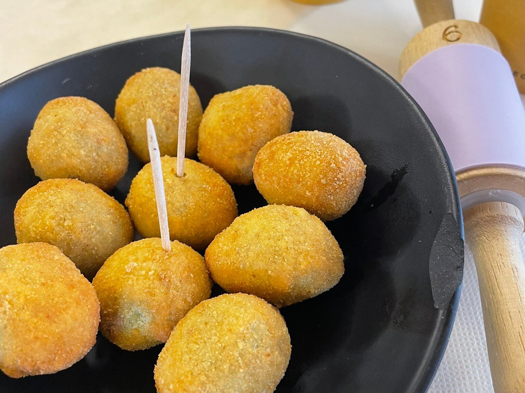 La Madia Pasta All'uovo E Ristorante