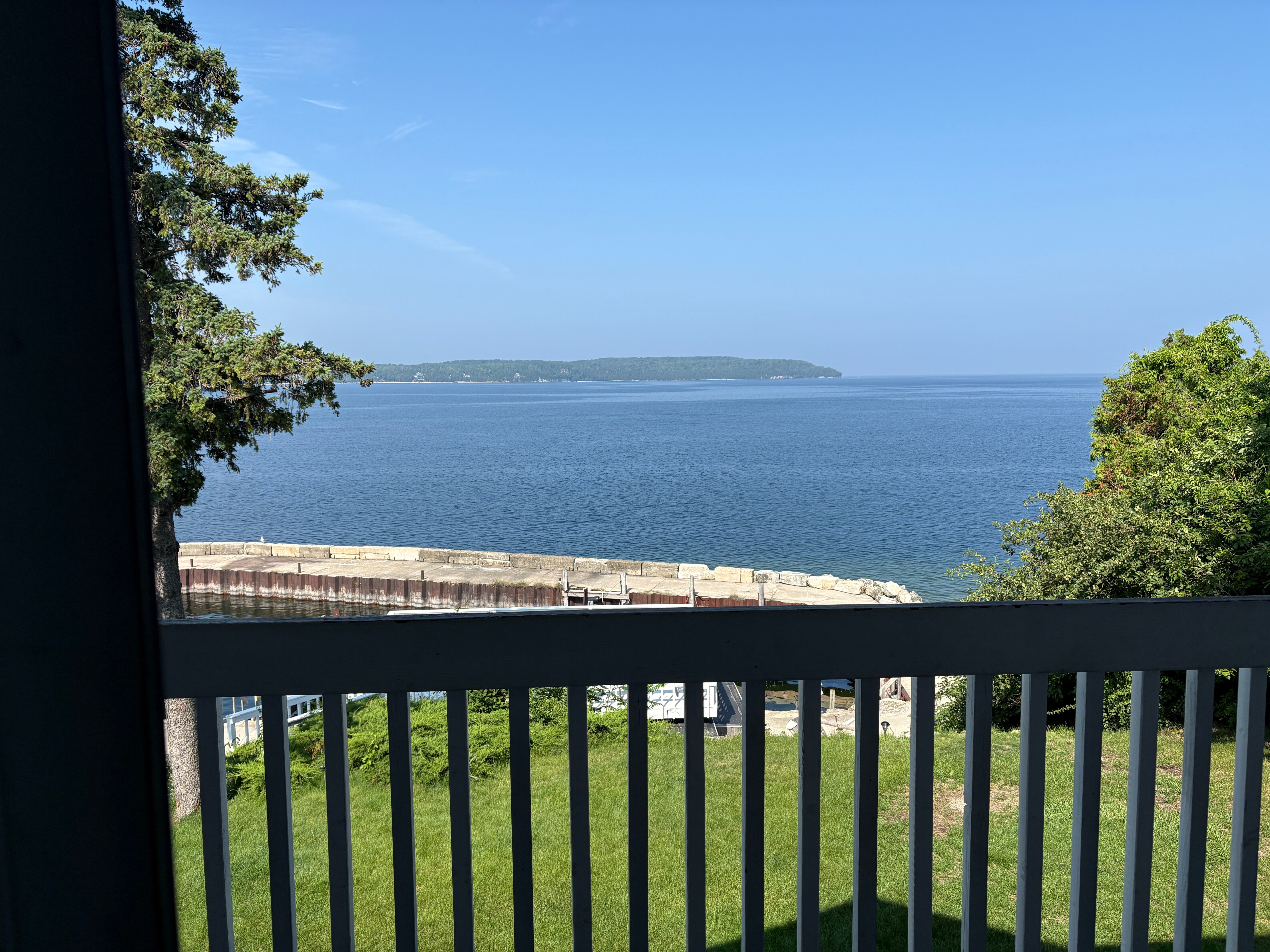 The Shoreline Resort-官方