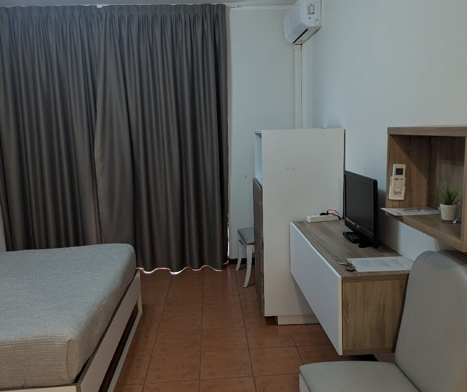 芳达伊娜蓝色酒店主图