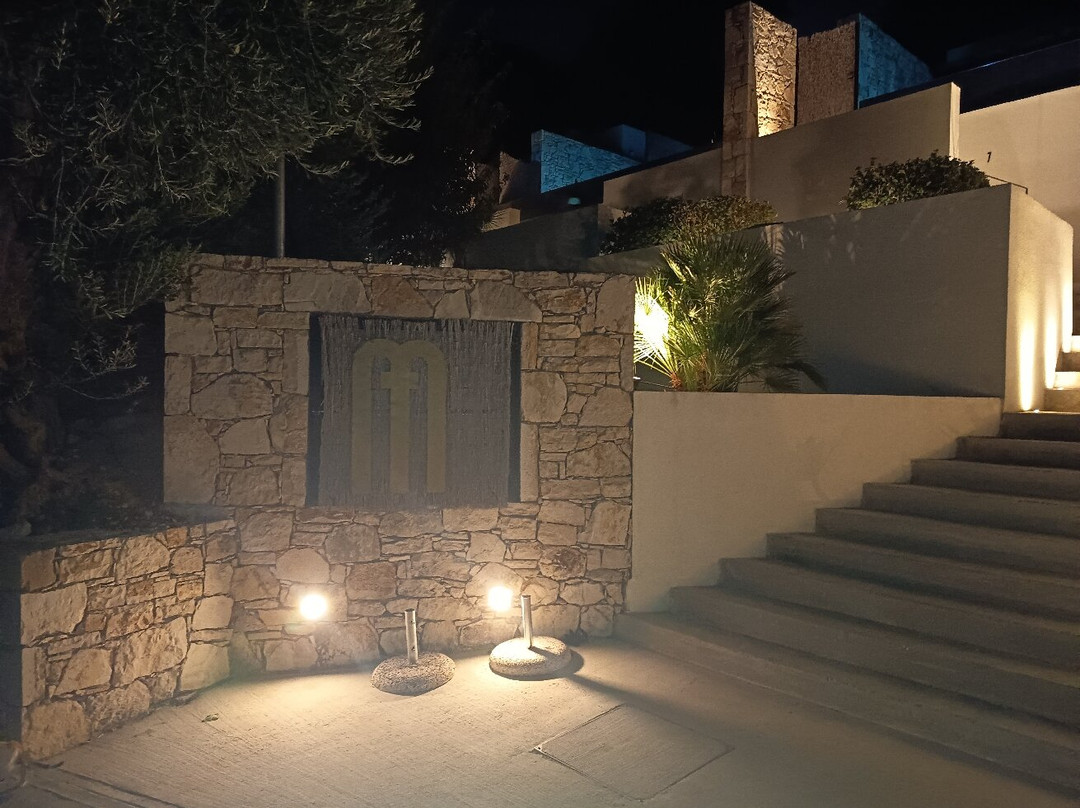 Monastery Estate Retreat主图