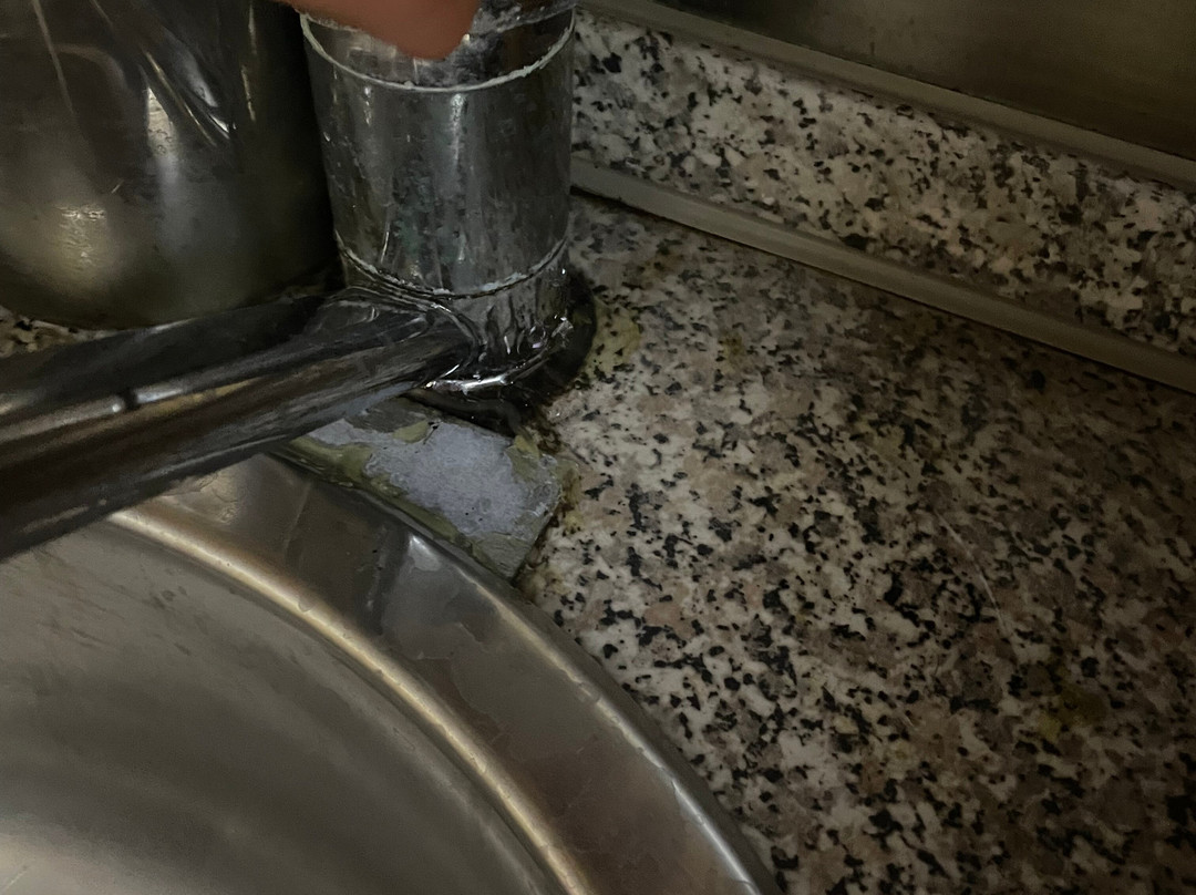 Logan's Beach Hotel主图