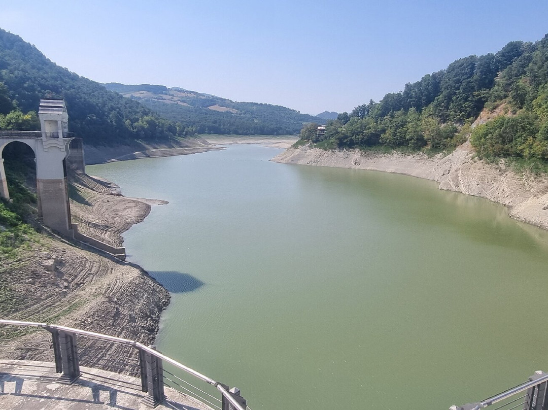 Lago di Trebecco e Diga del Molato-Nibbiano必去景点