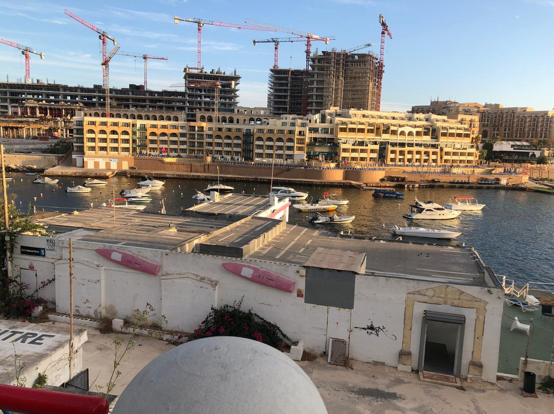 St Julian's Bay-圣朱利安斯必去景点