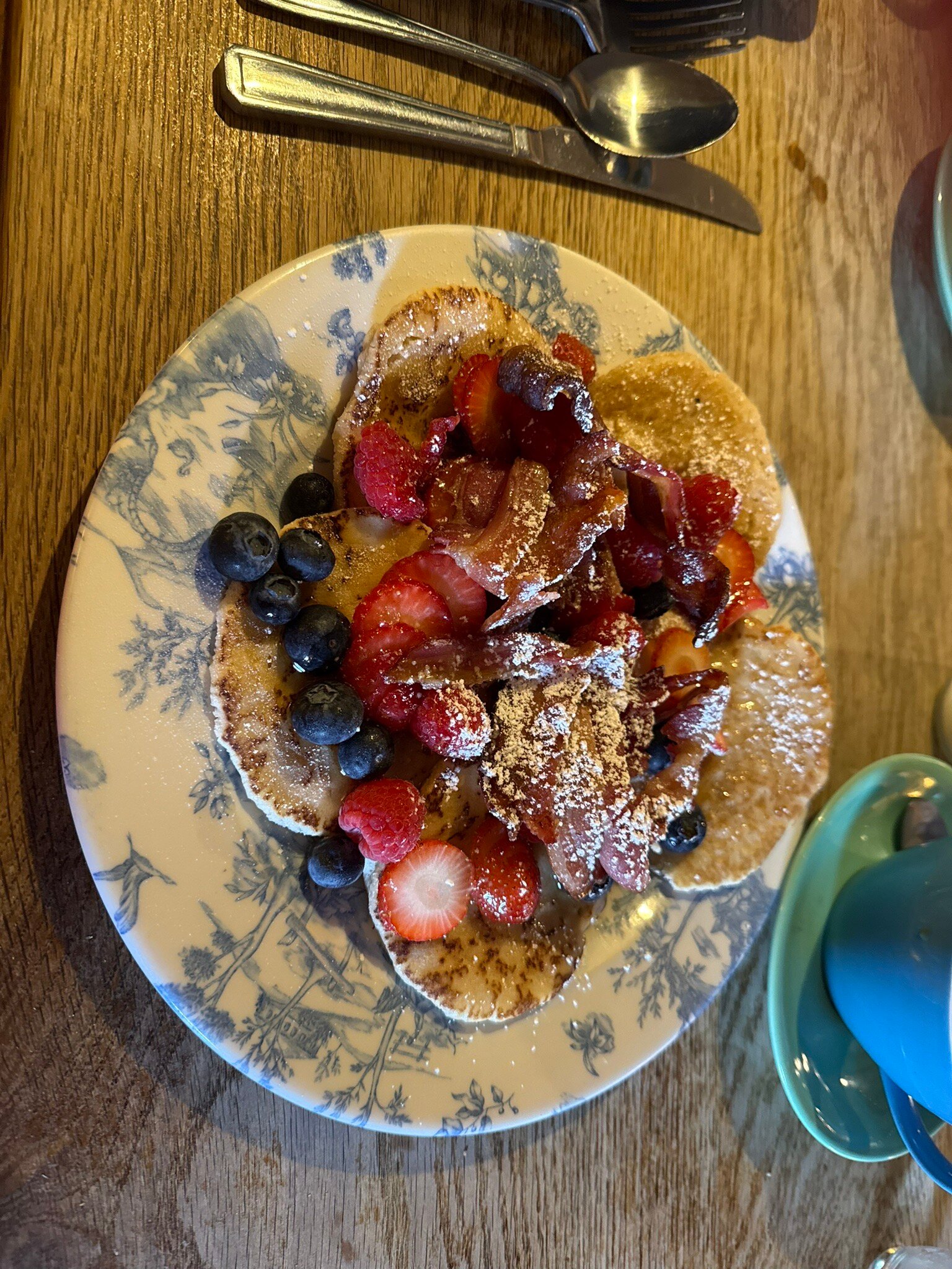 The Smuggler's Inn-官方
