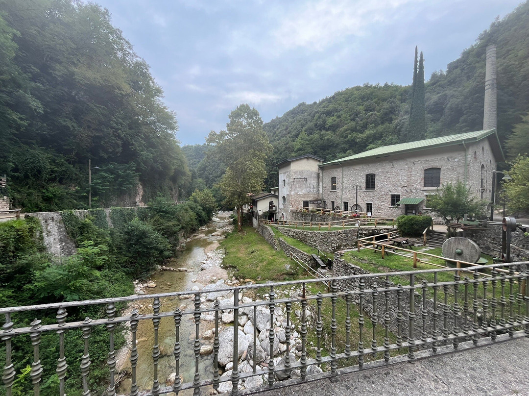 Valle delle Cartiere-Toscolano-Maderno必去景点