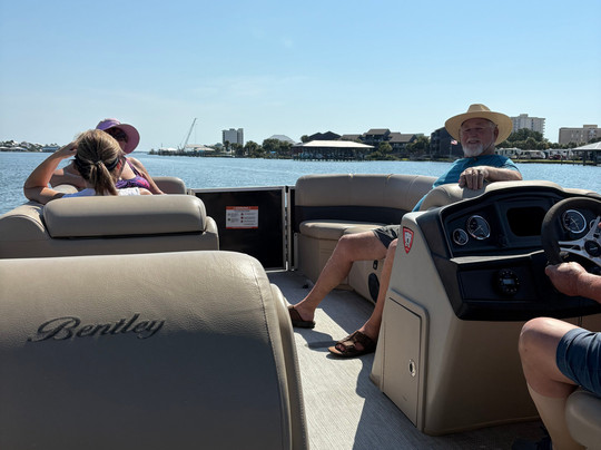 Flora-Bama Marina-橙色海湾必去景点
