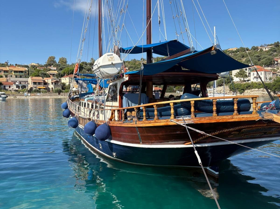 M/S Christina-Nidri必去景点