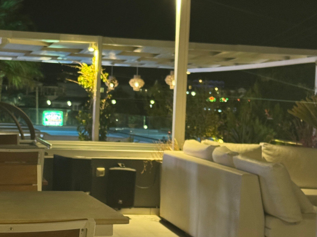 Iguana Cocktail Bar-卡拉马其必去景点