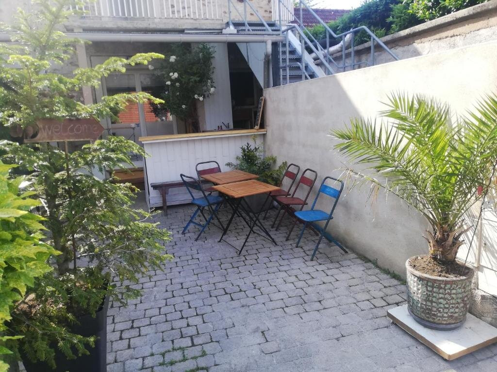 La Cave 204