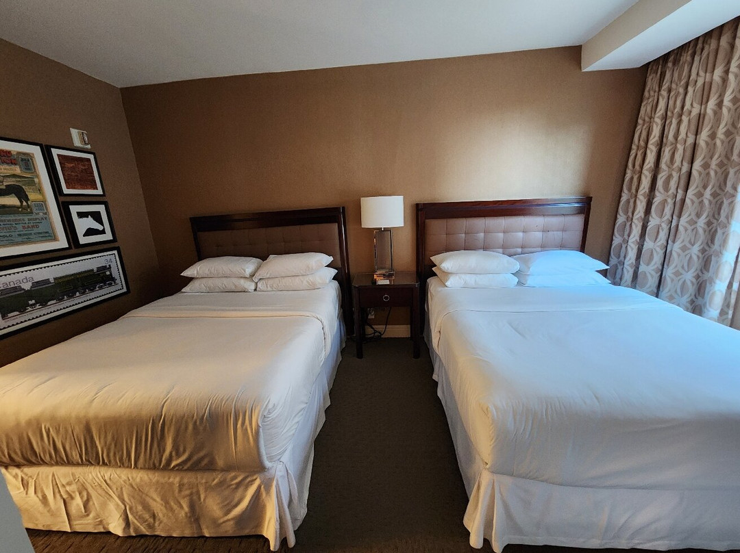 Sheraton Suites Calgary Eau Claire主图