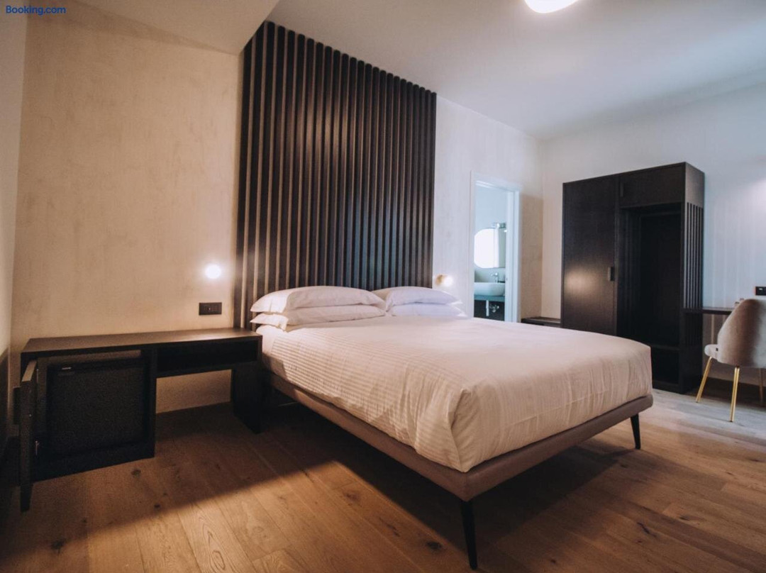 Samburoom B&b