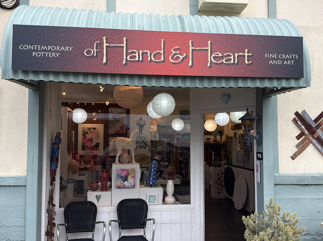 Of Hand & Heart-瓦卡沃夫必去景点