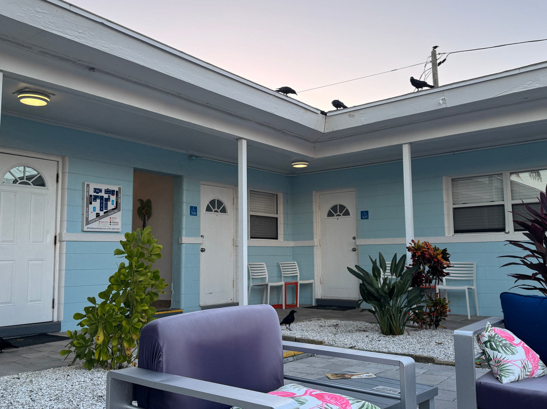 St. Pete Beach Suites主图