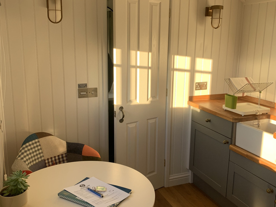 Somerleyton Meadows主图