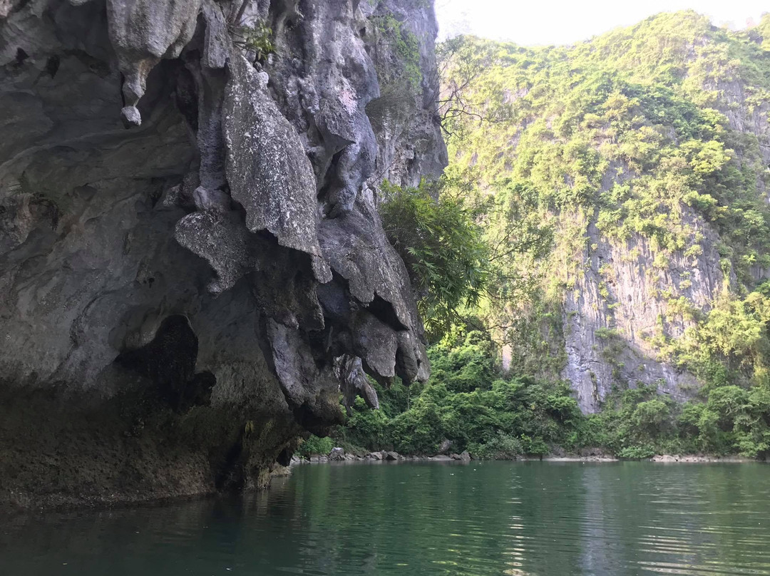 Blue Swimmer Outdoors-下龙湾必去景点