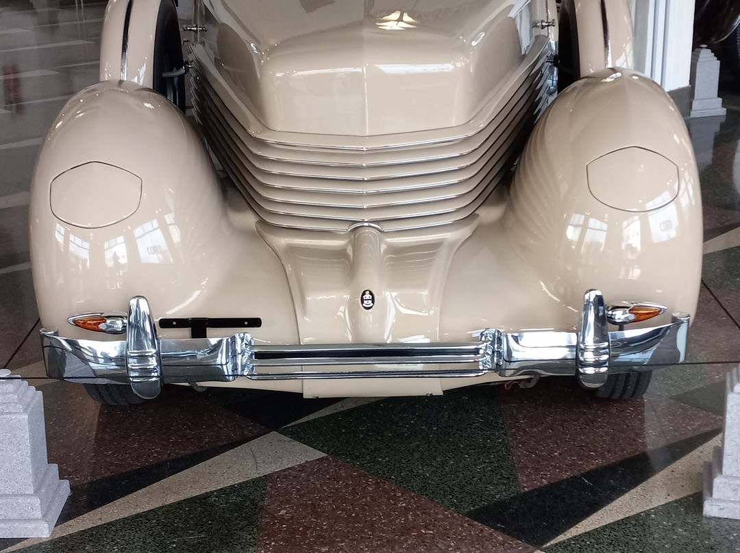 Early Ford V-8 Foundation & Museum-Auburn必去景点