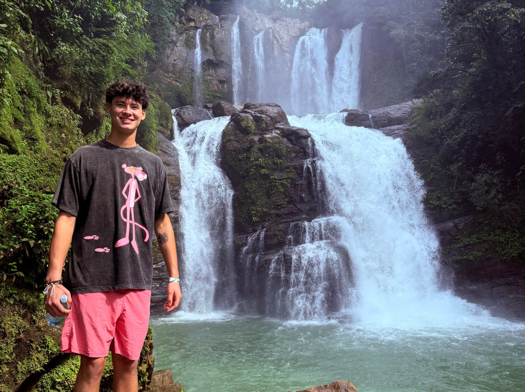 Nauyaca Waterfall Nature Park-Baru必去景点
