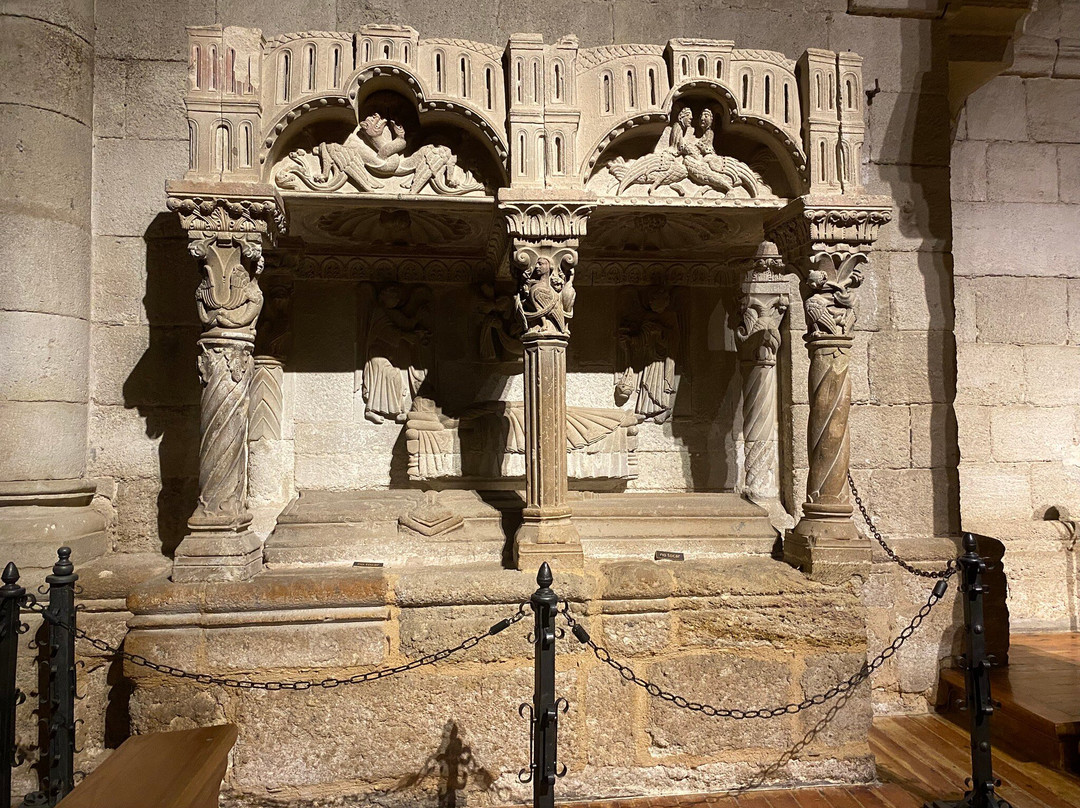 Iglesia de Santa María Magdalena-萨莫拉必去景点