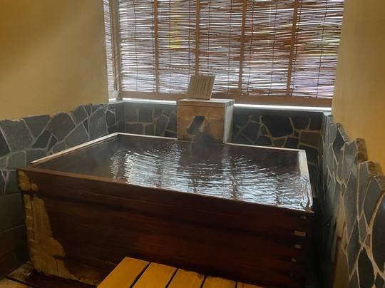 鱒屋日式酒店主图