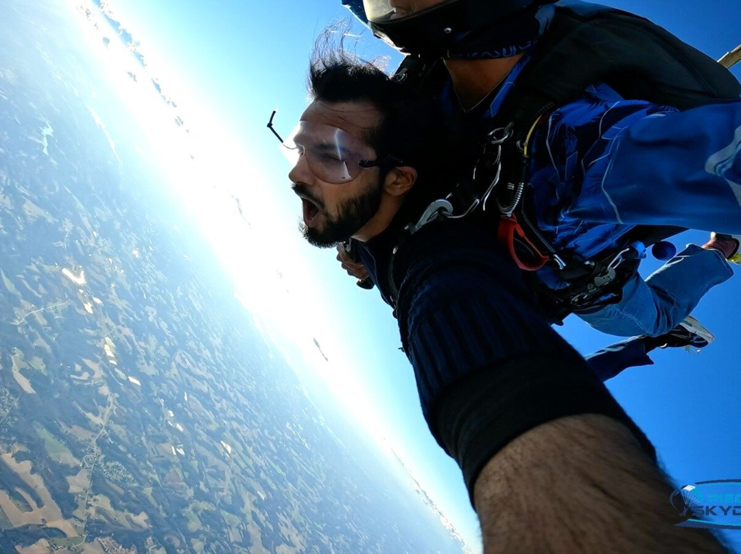 Piedmont Skydiving-索尔兹伯里必去景点