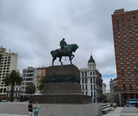 Curioso Free Tour-蒙得维的亚必去景点