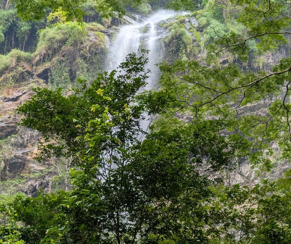 Aflabo Waterfall-霍霍埃必去景点
