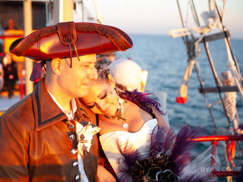 Florida Pirate Cruise-迈尔斯堡海滩必去景点