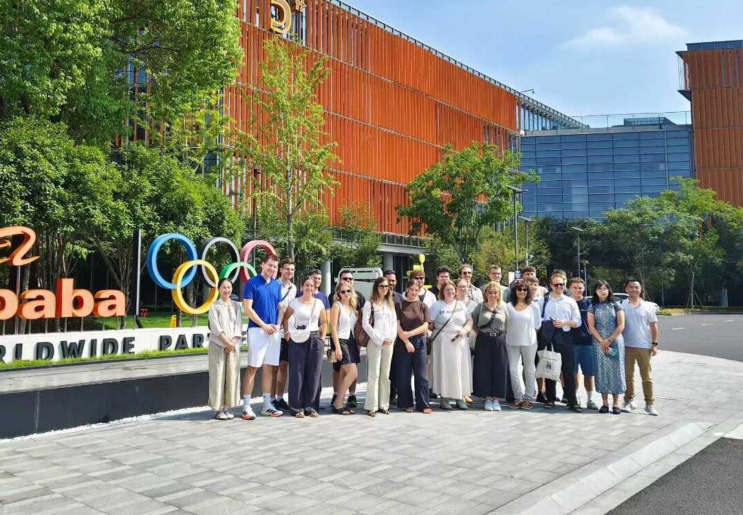 Future Tech Discovery Tour in Hangzhou