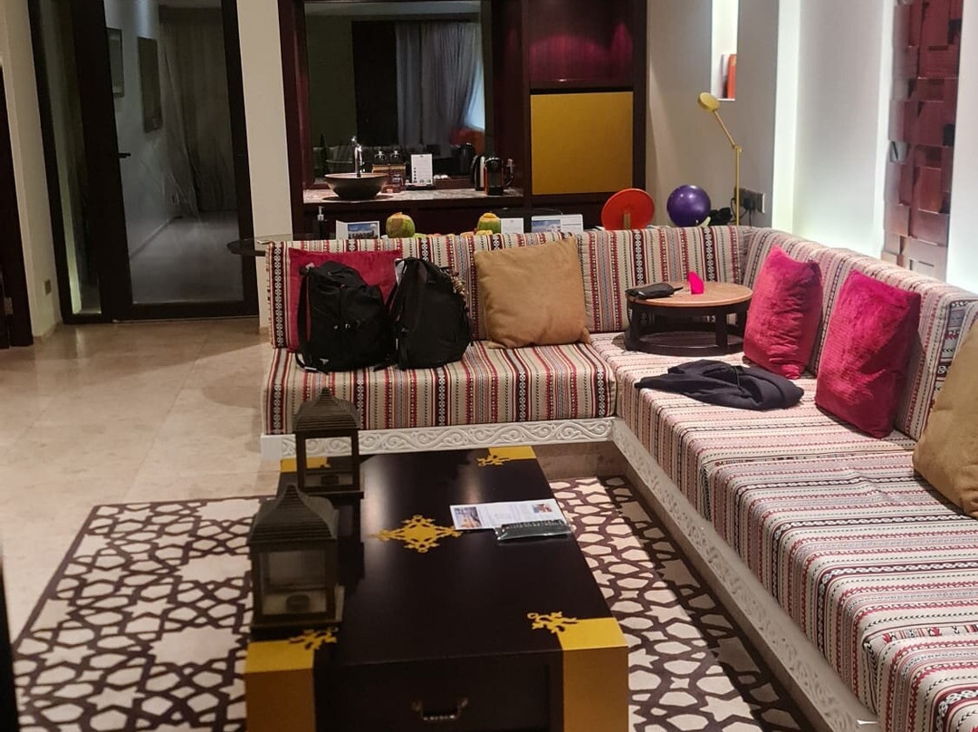 塞拉莱安纳塔拉度假酒店主图