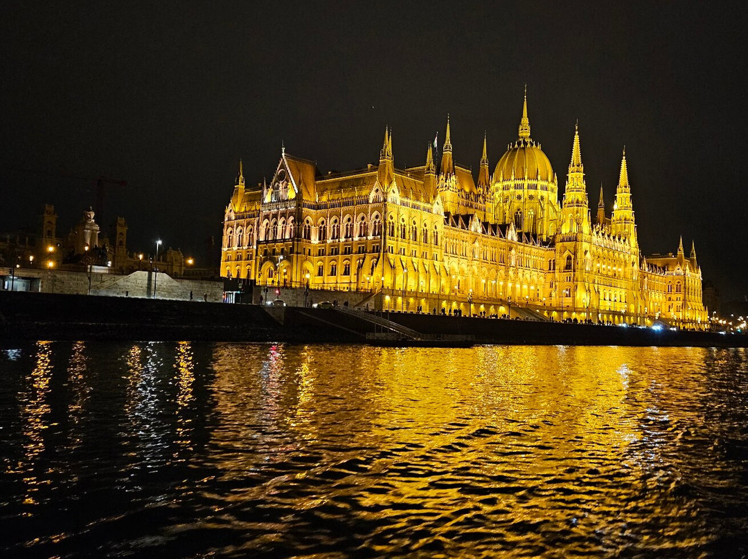 Club Magellano-Tavazzano con Villavesco必去景点