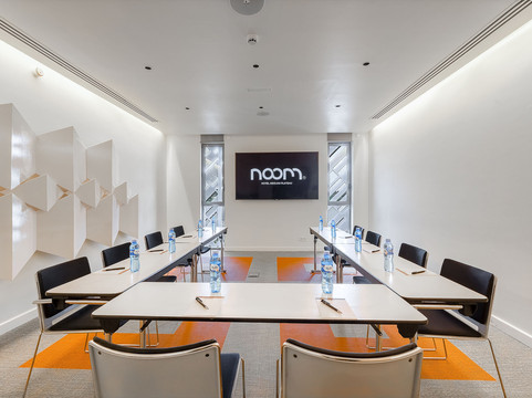 Noom酒店阿比让高原主图