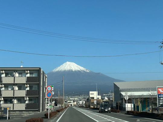 吴竹富士山酒店主图