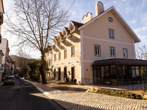 Passeio Sintra Collection