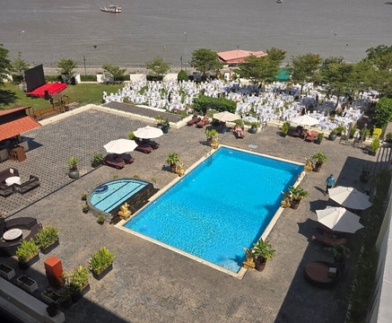 金宝殿酒店主图