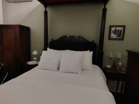 Baer House Inn Bed & Breakfast主图