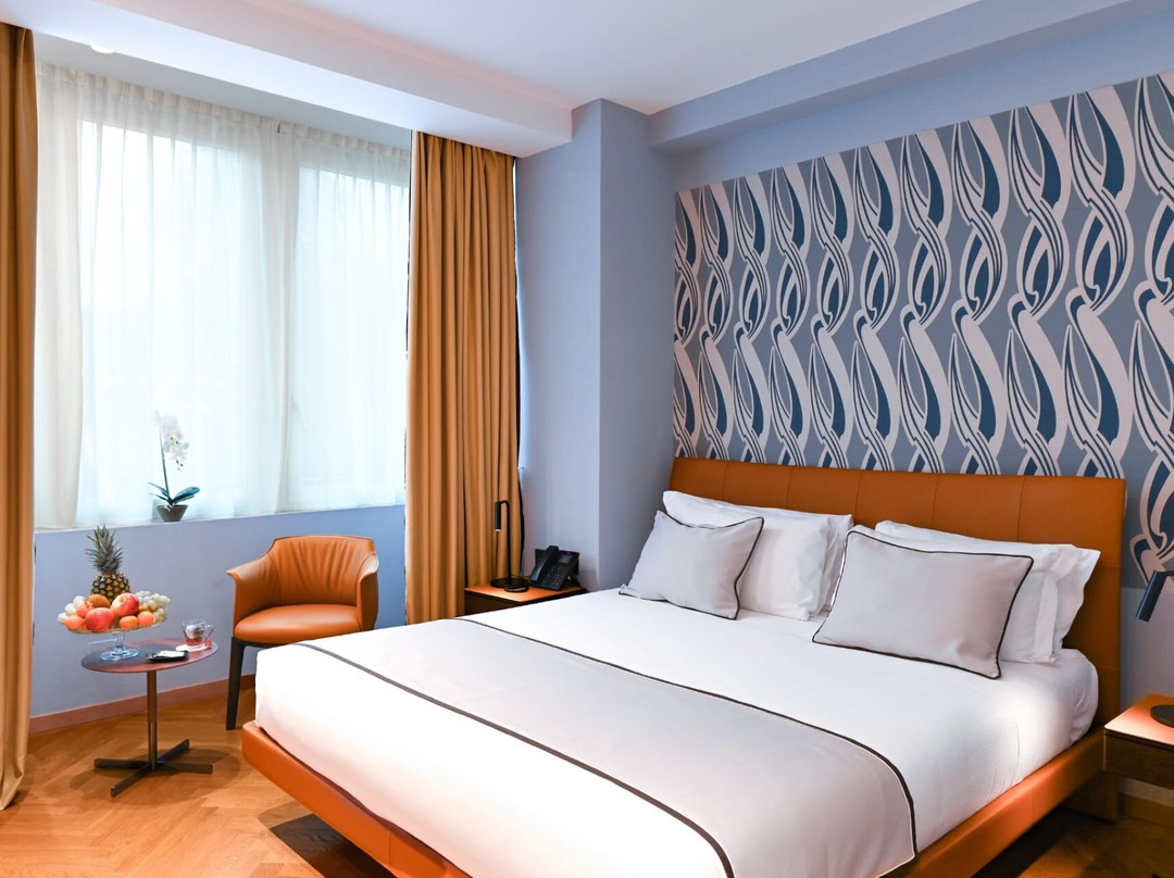 阿斯托利亚酒店主图