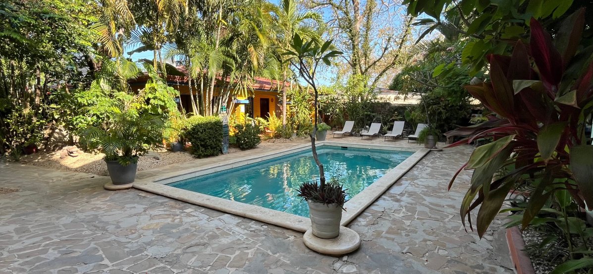 孔查尔酒店-泳池